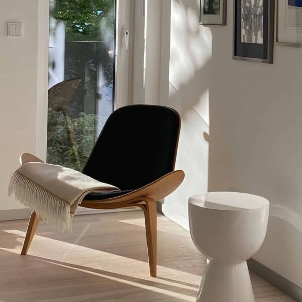 CH07 Shell Chair Replica by Hans J. Wegner for Carl Hansen & Søn - Image 4